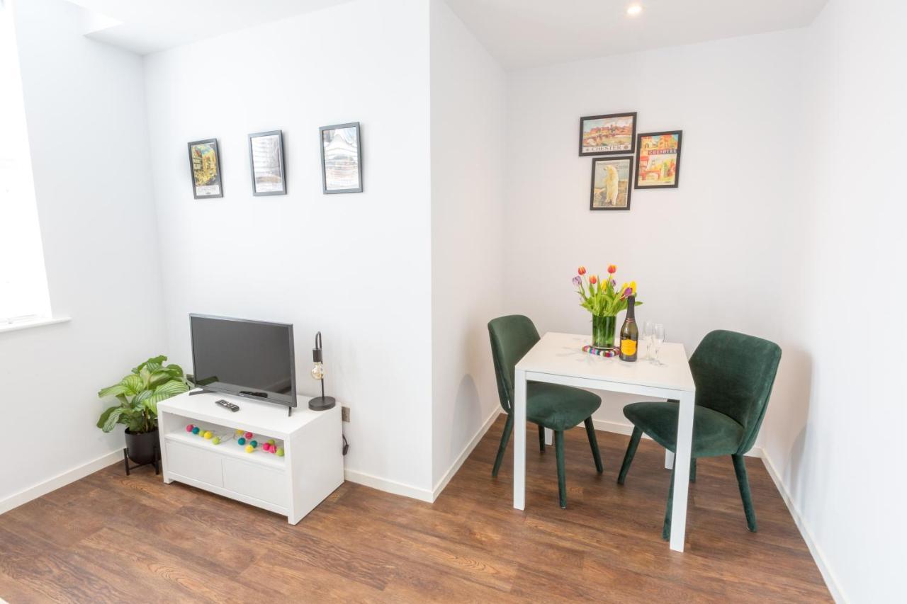 Chester Stays - Lovely Apartment In The Heart Of Chester With Free Parking Экстерьер фото